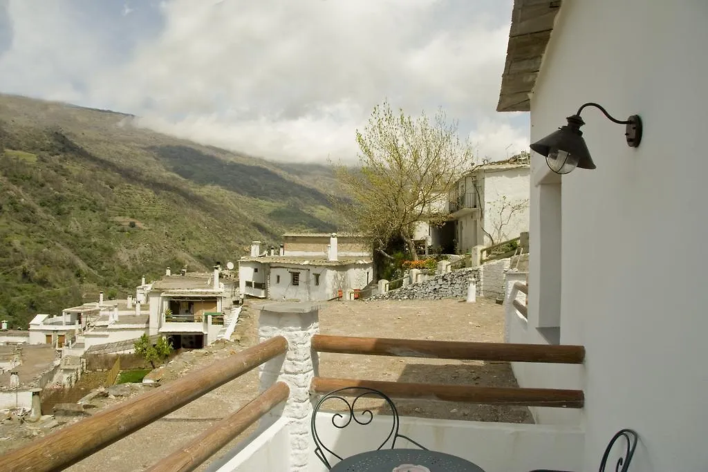 *** Hotel Estrella De Las Nieves Pampaneira Španělsko